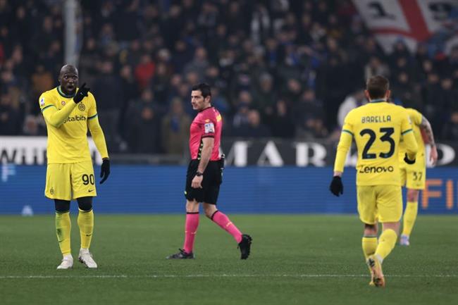 Lukaku văng tục chửi đồng đội thậm tệ ngay trên sân